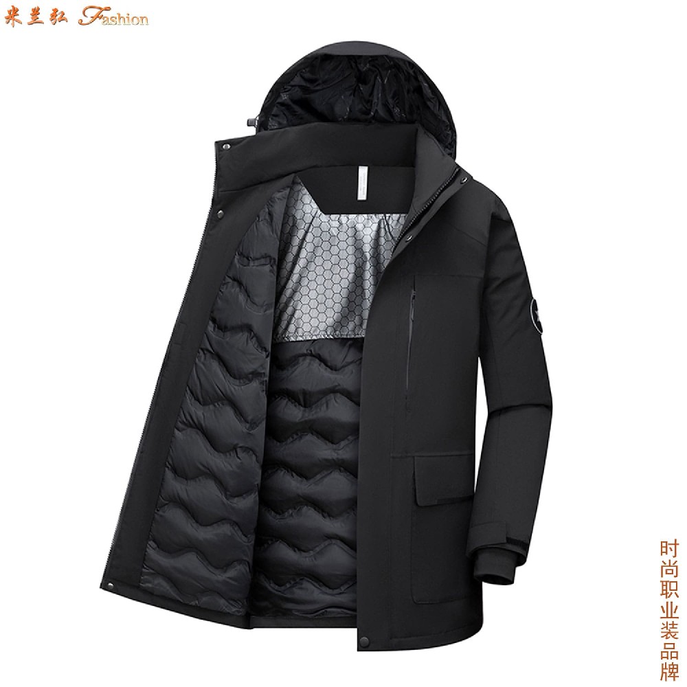 山东三合一冲锋衣厂家:源头工厂直供 防风防水可拆卸冲锋衣价格